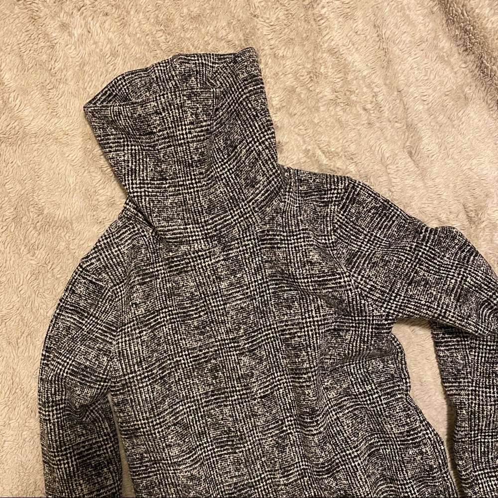 Black & white fleece oversized turtleneck - Picture 1 of 5